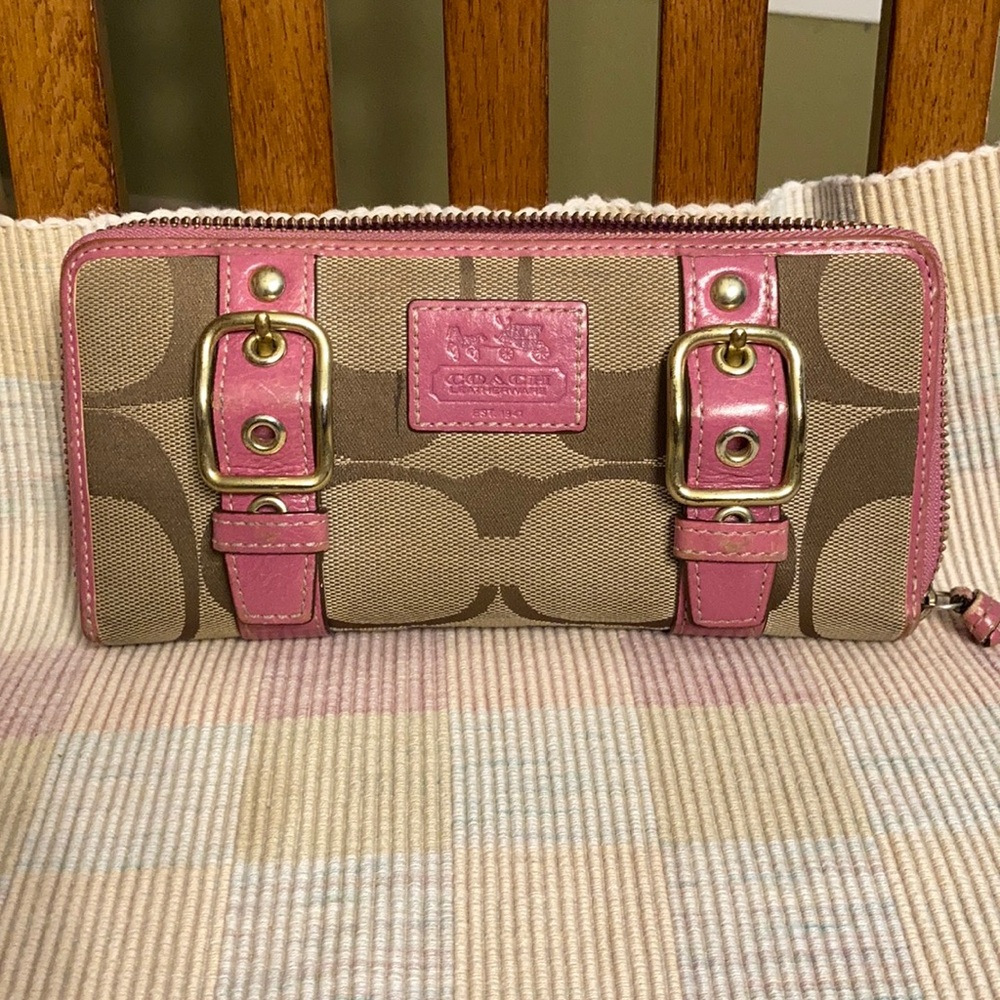 Coach wallet